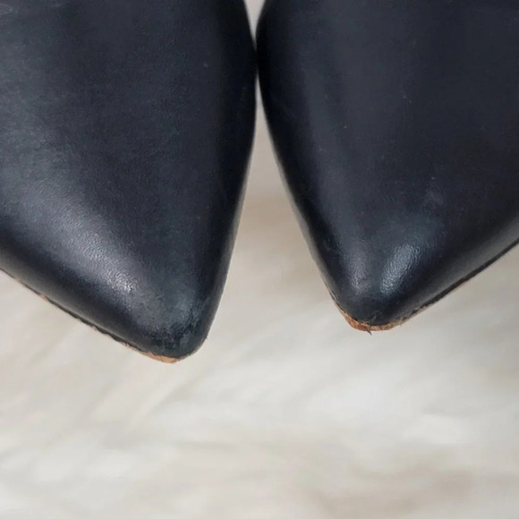 Marc Fisher Womens‎ 9.5 Black Leather Pointy Toe Minimalist Sexy Heeled Bootie - Picture 4 of 13